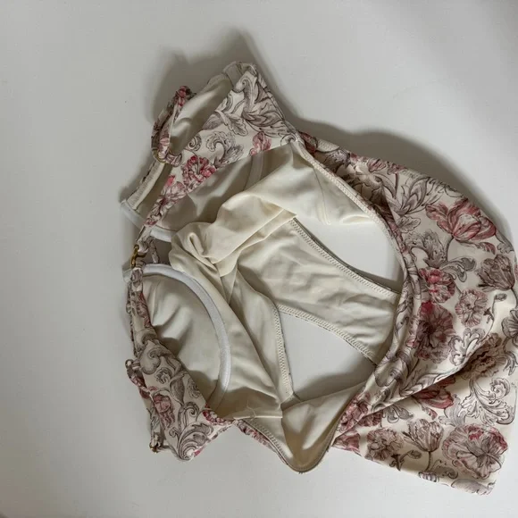 Montce Floral Print Women's One Piece - Picture 7 of 8